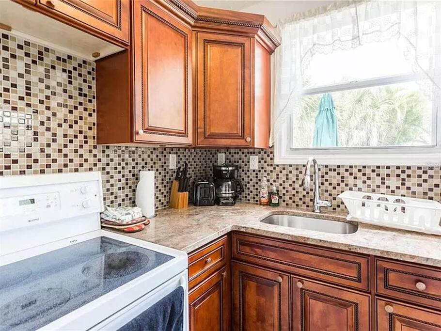 Charming Studio Unit Across From Lido Key Beach Sarasota Esterno foto