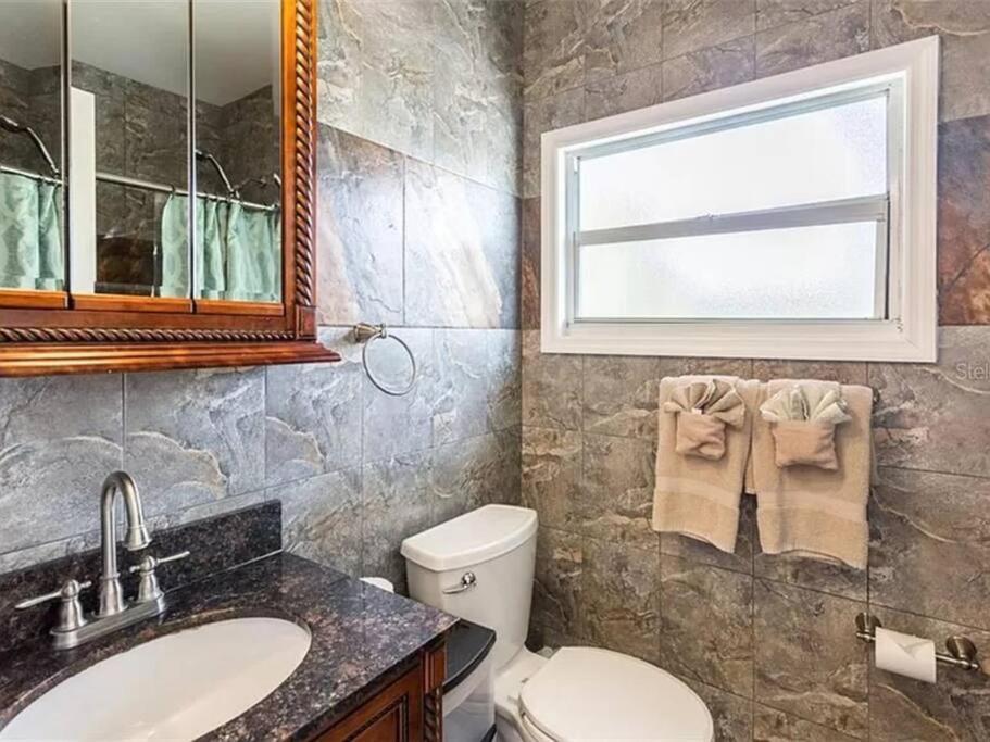 Charming Studio Unit Across From Lido Key Beach Sarasota Esterno foto