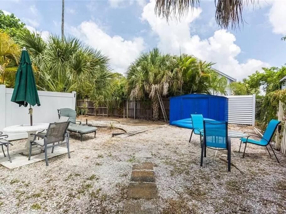 Charming Studio Unit Across From Lido Key Beach Sarasota Esterno foto