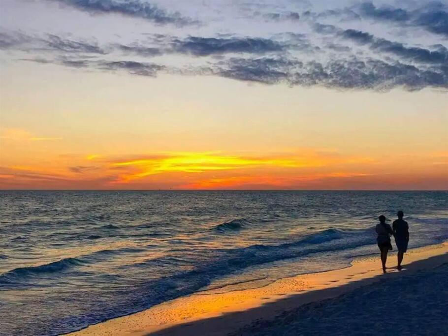 Charming Studio Unit Across From Lido Key Beach Sarasota Esterno foto