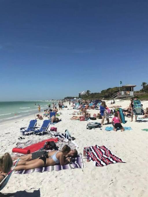 Charming Studio Unit Across From Lido Key Beach Sarasota Esterno foto